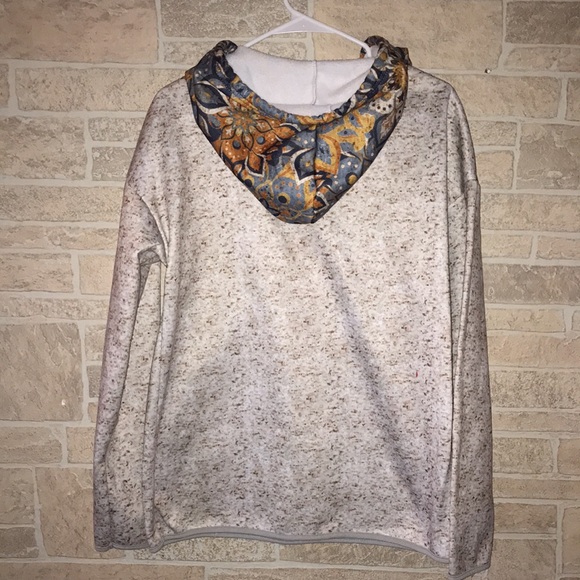 Hooded Sweatshirt - Picture 4 of 5